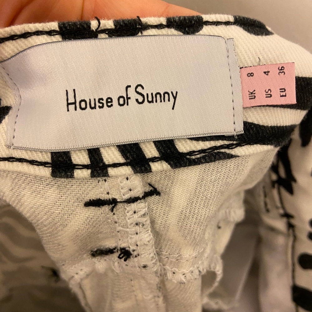 House of Sunny Zebra Print Ankle Jeans - Picture 9 of 11